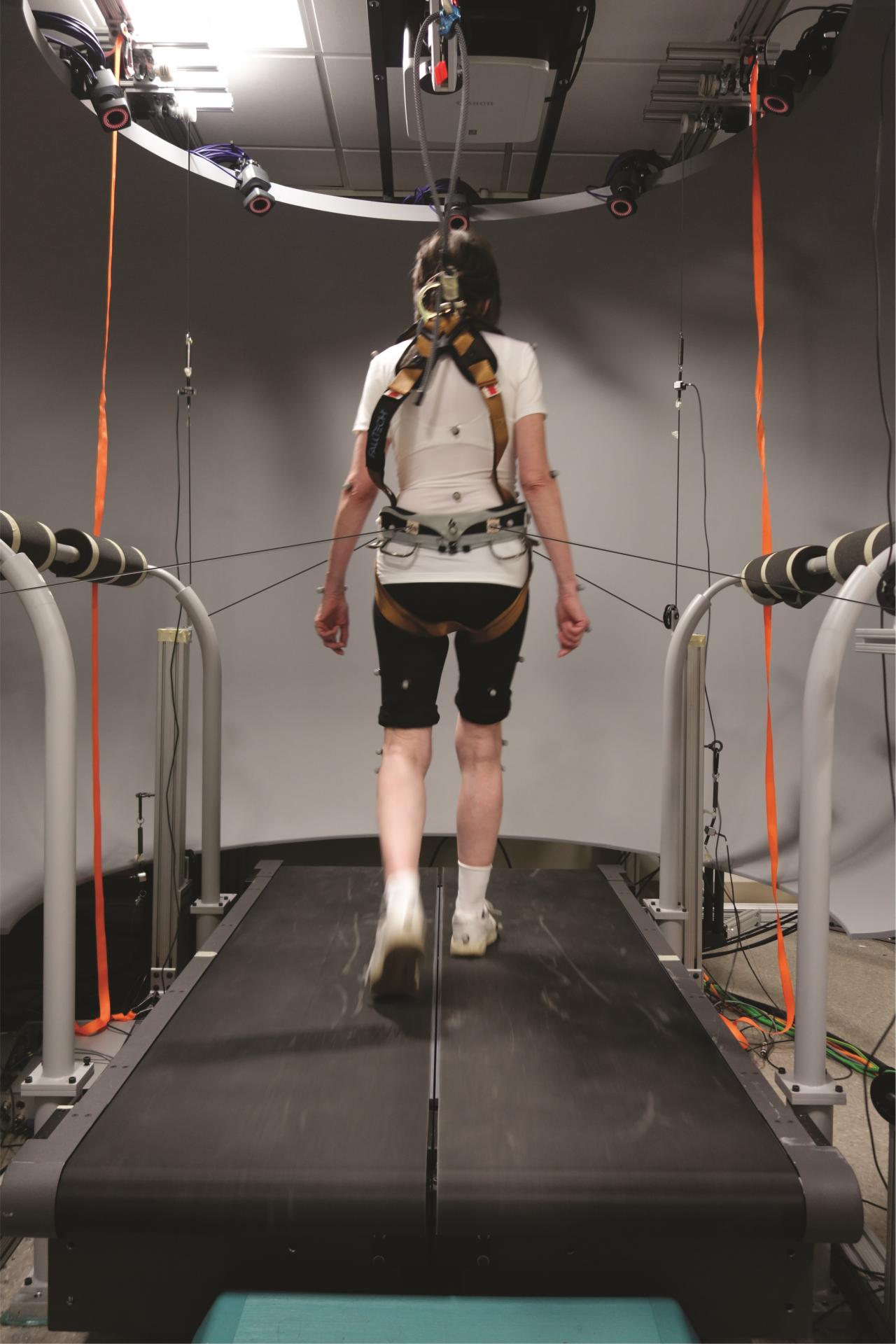 A patient while walking with the TPAD
